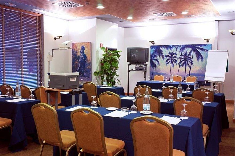 Oca Villa De Aviles Hotel Konforlar fotoğraf
